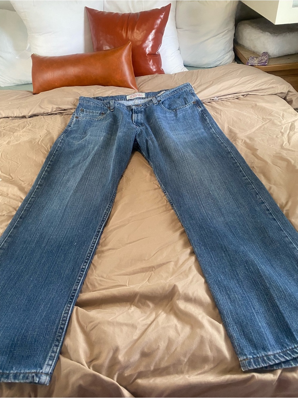 Wrangler Jeans Co.  Relaxed boot Classic Blue Denim Jeans size 38x 30 - Picture 5 of 9
